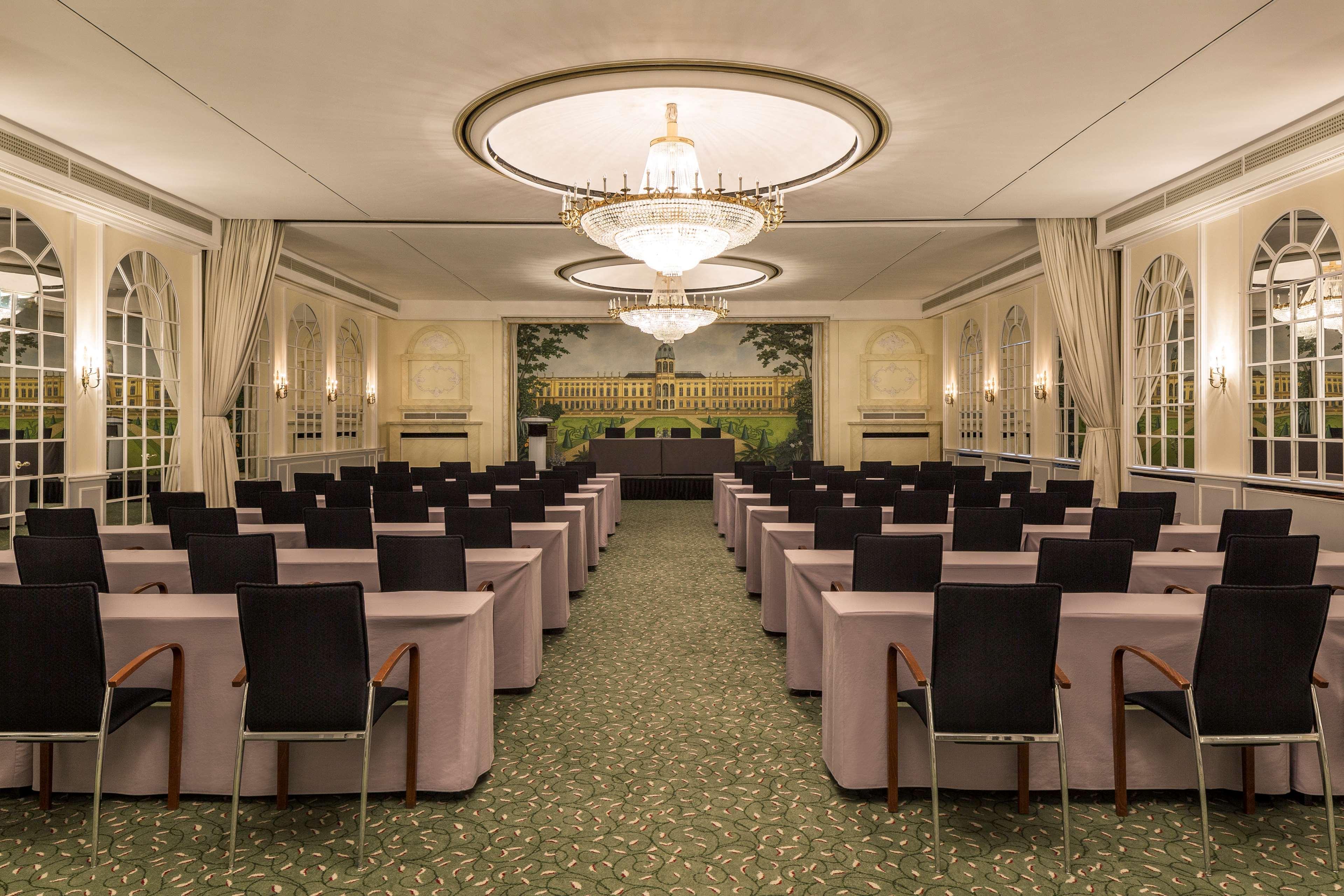 호텔 브리스톨 베를린 외부 사진 The meeting room of the Federal Council