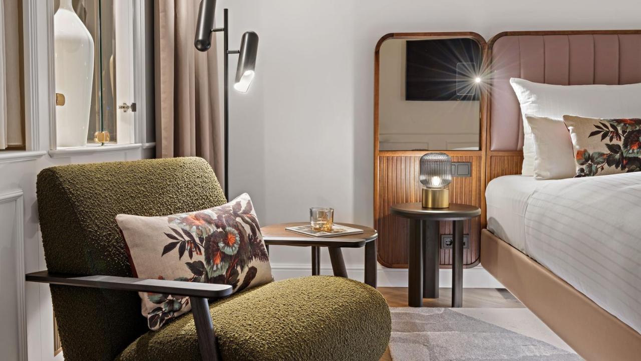 호텔 브리스톨 베를린 외부 사진 A room at the hotel