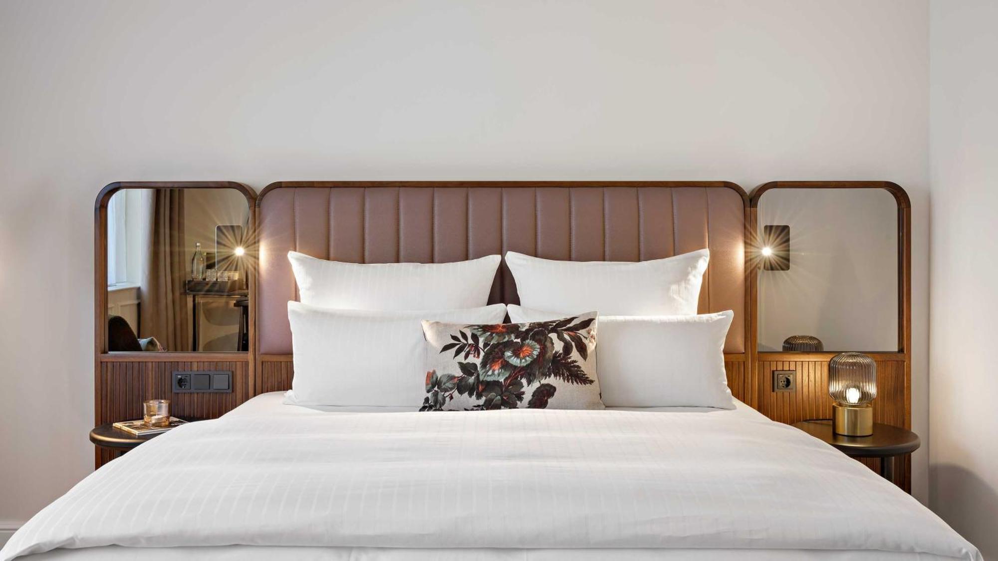 호텔 브리스톨 베를린 외부 사진 A bedroom at the hotel